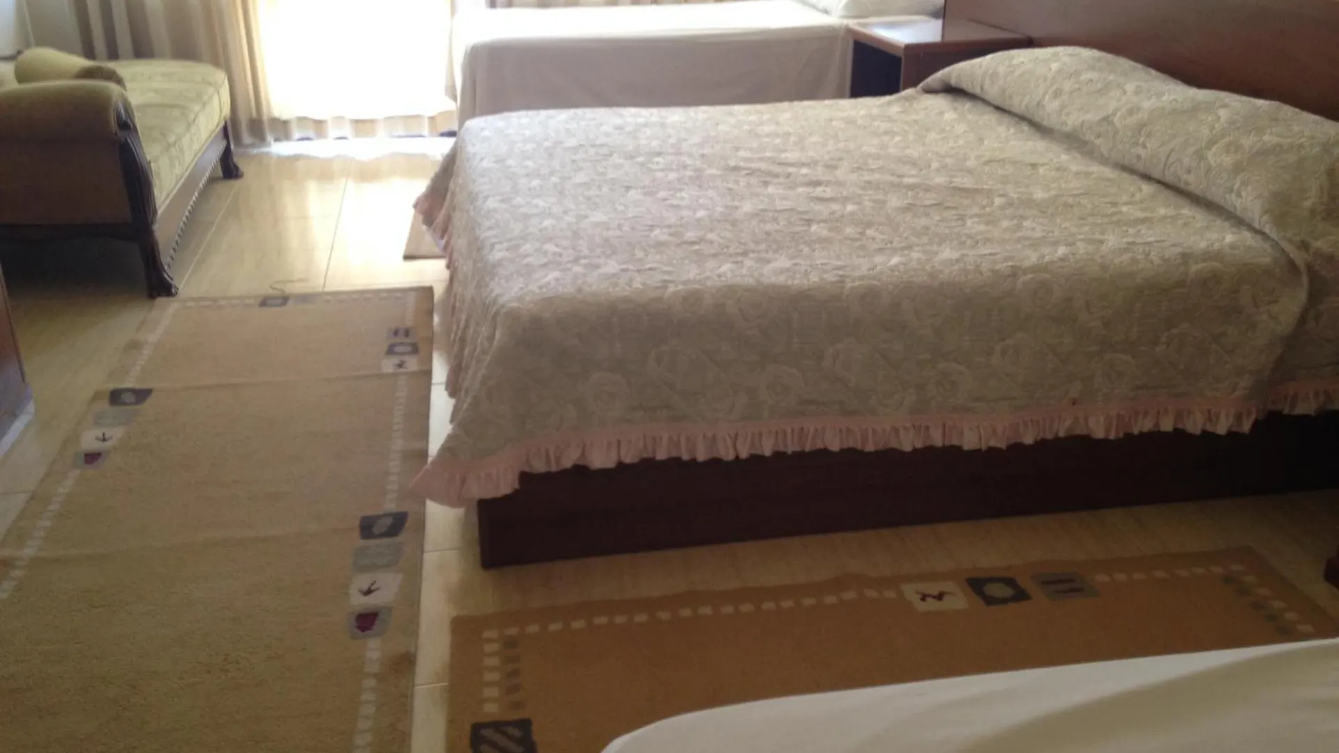 Akropoli Hotel Kryemëdhej 3*,  알바니아