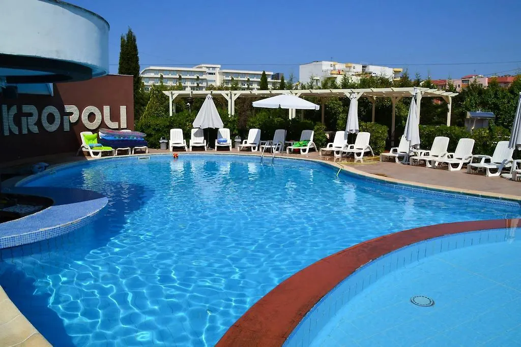 Akropoli Hotel Kryemëdhej 3*,